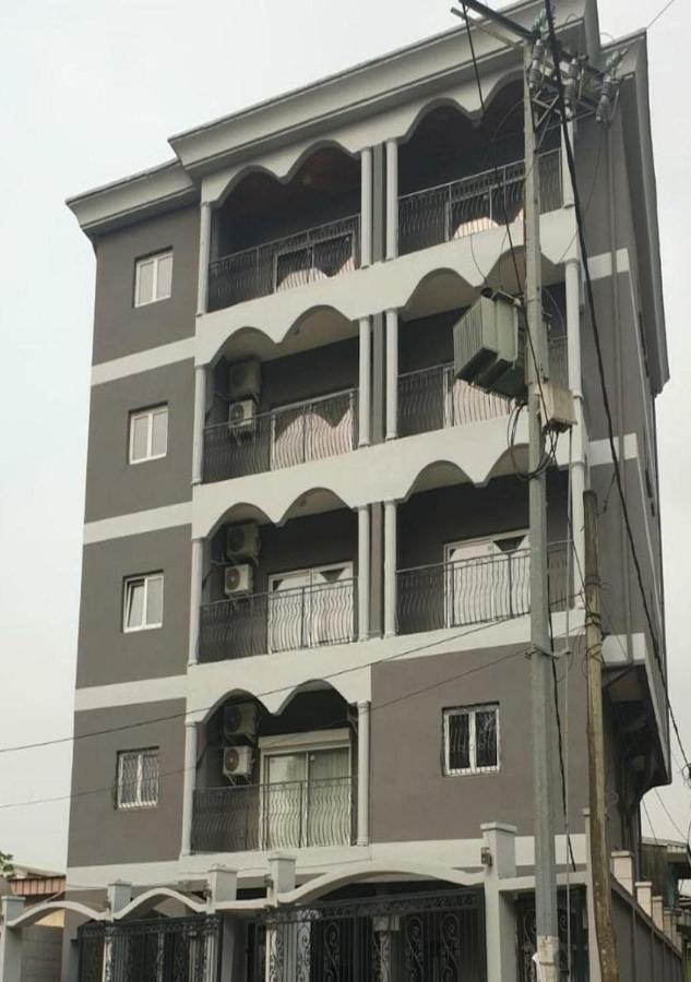 The Ffg House - Appartements Meubles Douala Cite Des Palmiers, Bonamoussadi Exterior photo